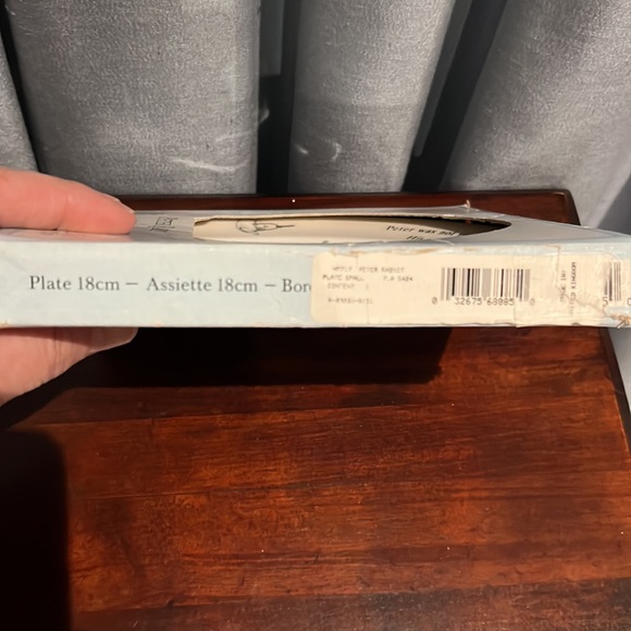 Wedgwood Peter Rabbit Plate w/ Peter in Bed w/ camomile Tea Original box. - Picture 10 of 15